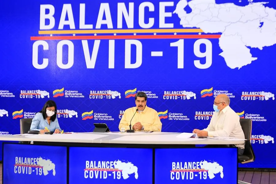 Maduro presentó sus gotas 'milagrosas'