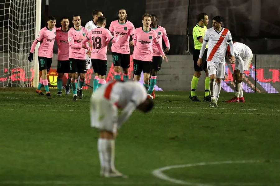 EFE Jugadores del Barcelona celebrando un gol ante el Rayo