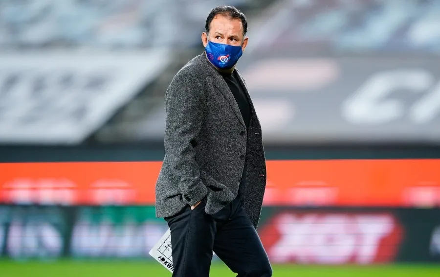 Juan Reynoso tras dirigir un partido de Cruz Azul