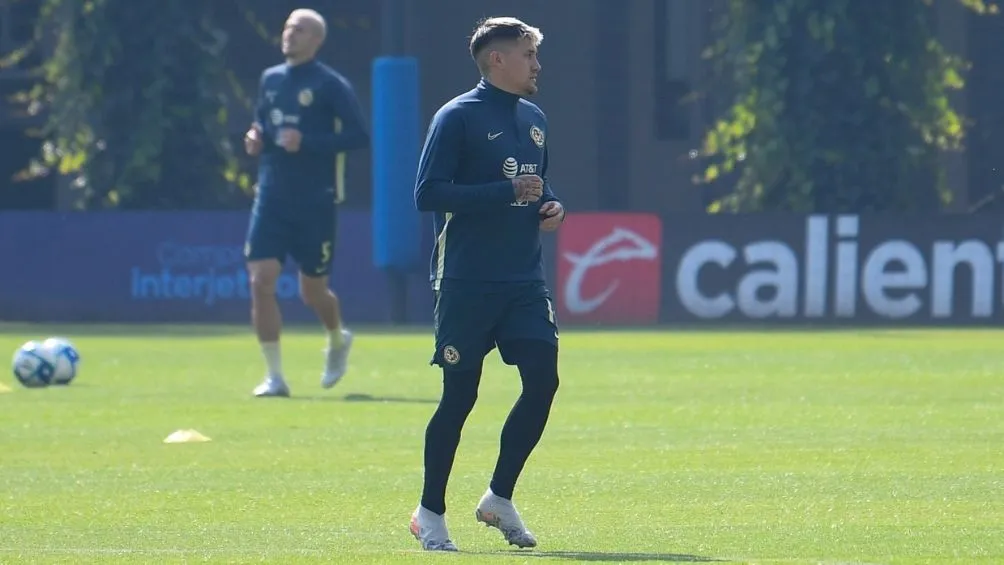 IMAGO7 Nico Castillo en un entrenamiento con América
