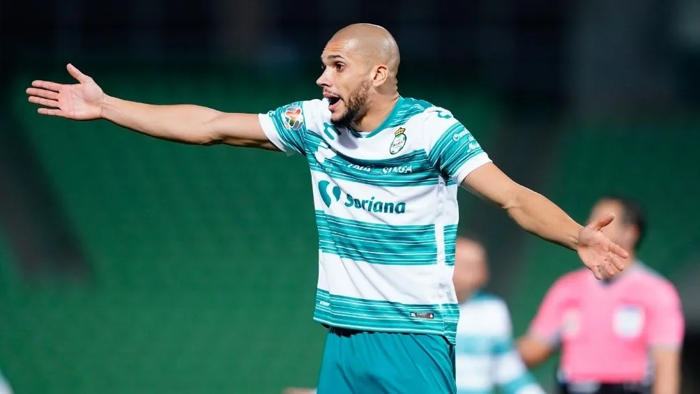 Santos rescató el empate