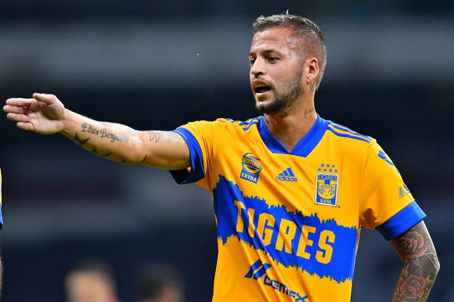 IMAGO7 Nicolás López en un partido con Tigres