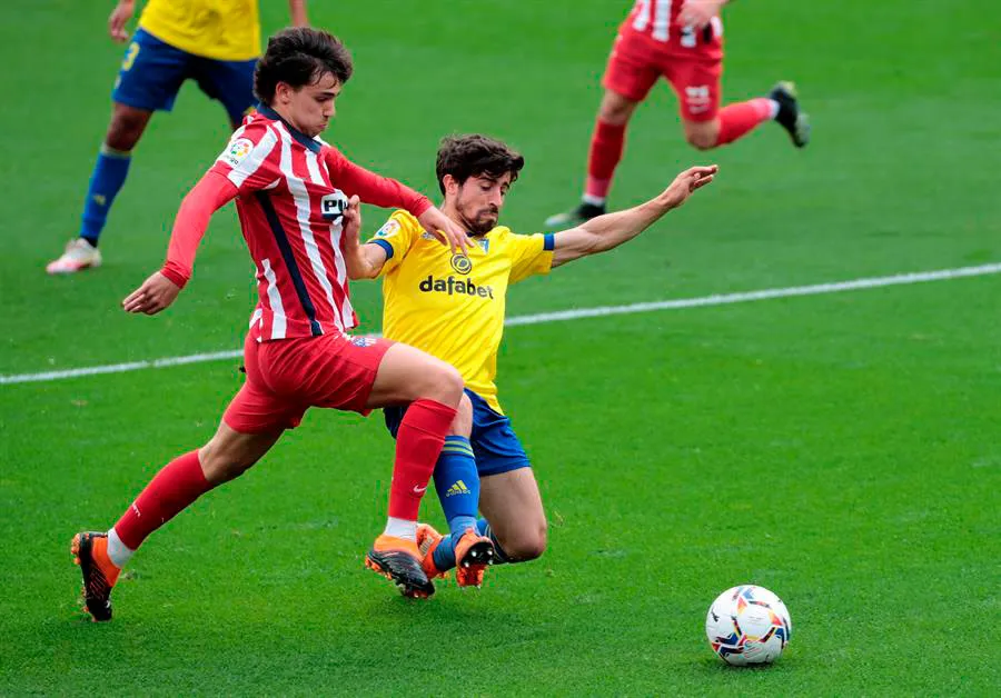EFE El portugués en un partido con el club colchonero