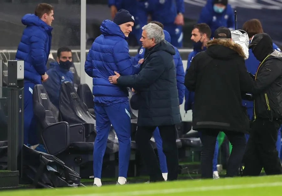 Tuchel y Mourinho se saludan