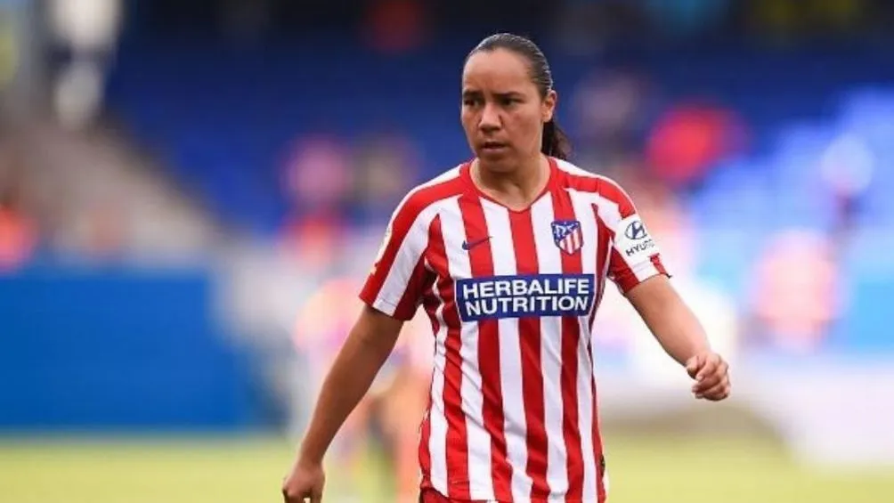 Charlyn Corral en partido con el Atleti