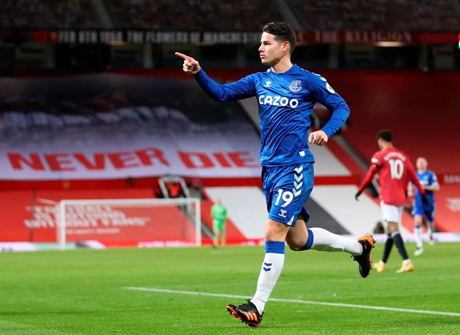 James Rodríguez en festejo con Everton