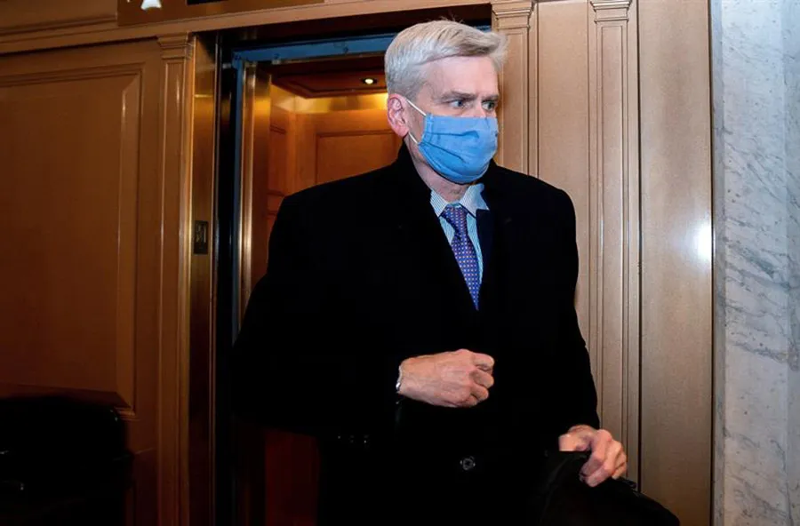 Bill Cassidy, uno de los Senadores republicanos que votó a favor de condenar a Trump