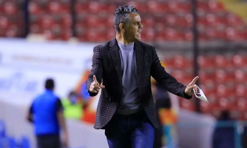 IMAGO7 Pity Altamirano en partido