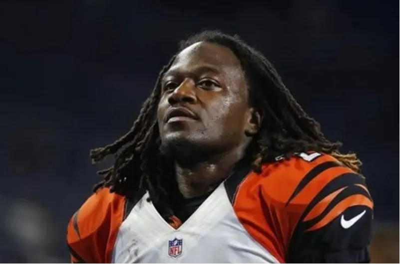 Adam Jones como jugador de Bengals