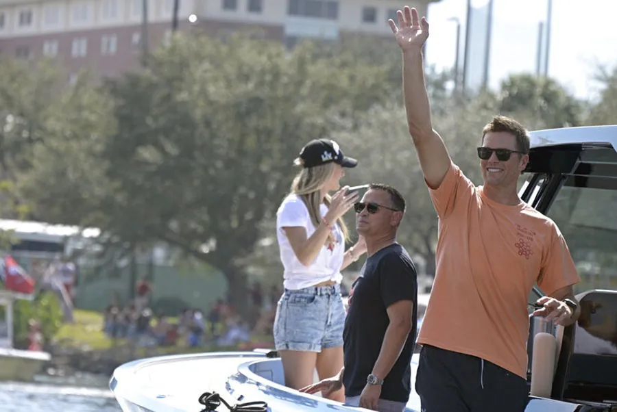 AP Brady en celebración en yate