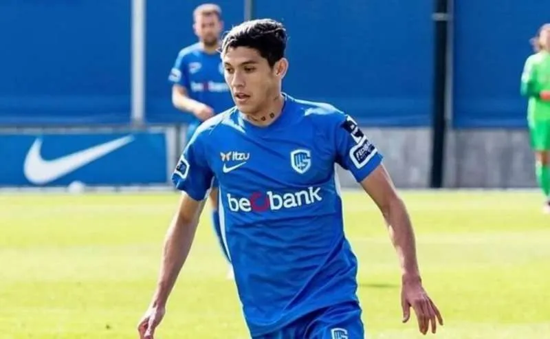 Gerardo Arteaga en partido con Genk