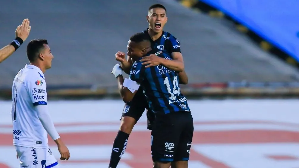 Joe Gallardo marcó para Gallos