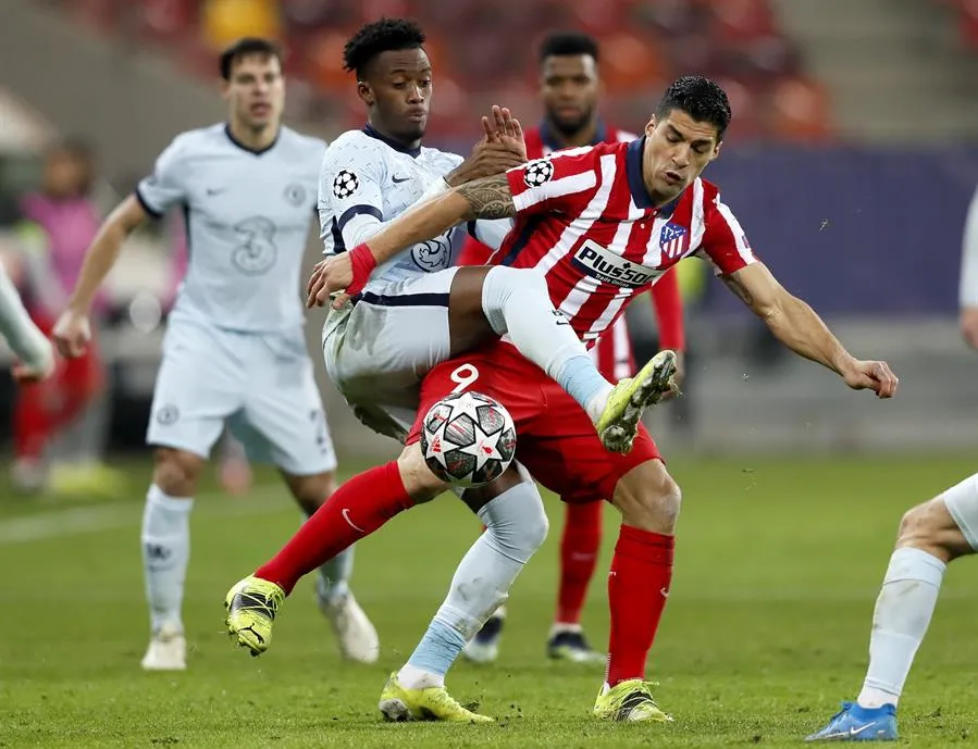 EFE Luis Suárez no puede ante la marca de los 'Blues'