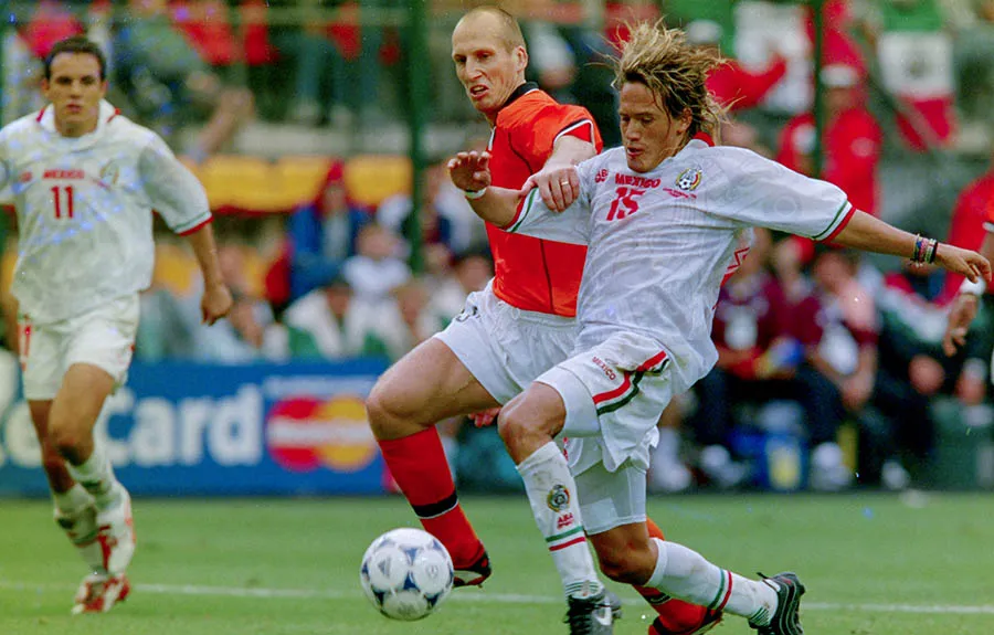 El Matador al marcar ante Holanda en 98