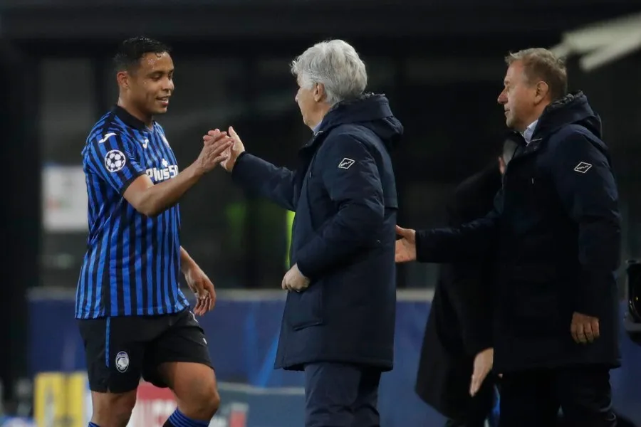 AP Muriel saluda a Gasperini tras salir de cambio