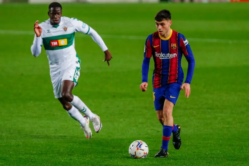 EFE Pedri en un partido con el Barcelona