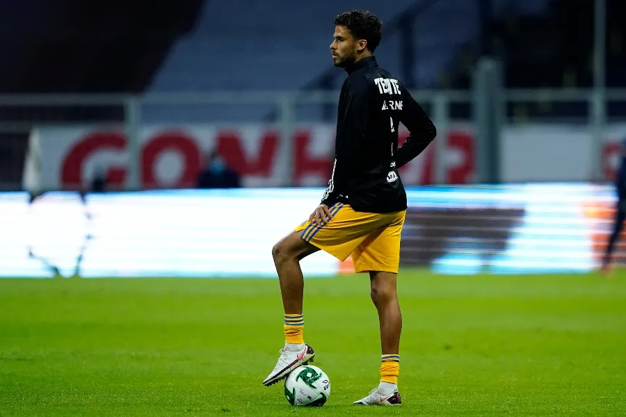 IMAGO7 Diego Reyes previo a un partido de Tigres