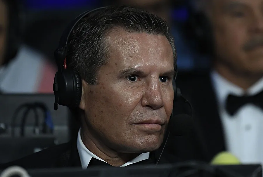 IMAGO7 Julio César Chávez durante transmisión