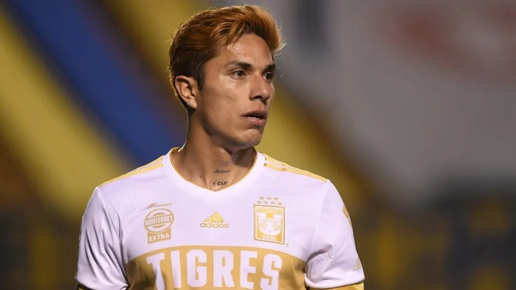 IMAGO7 Salcedo en un partido con Tigres