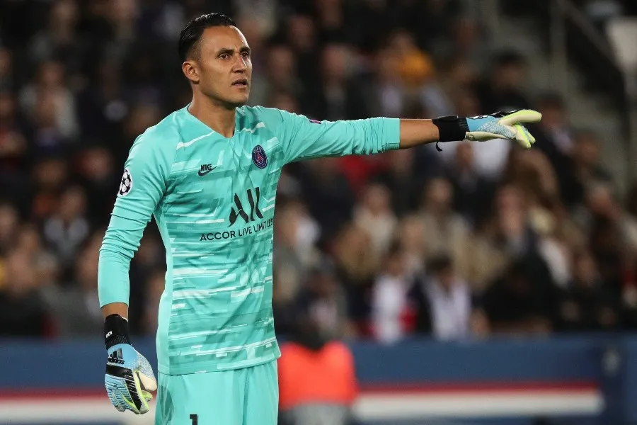 Keylor Navas durante un partido con PSG