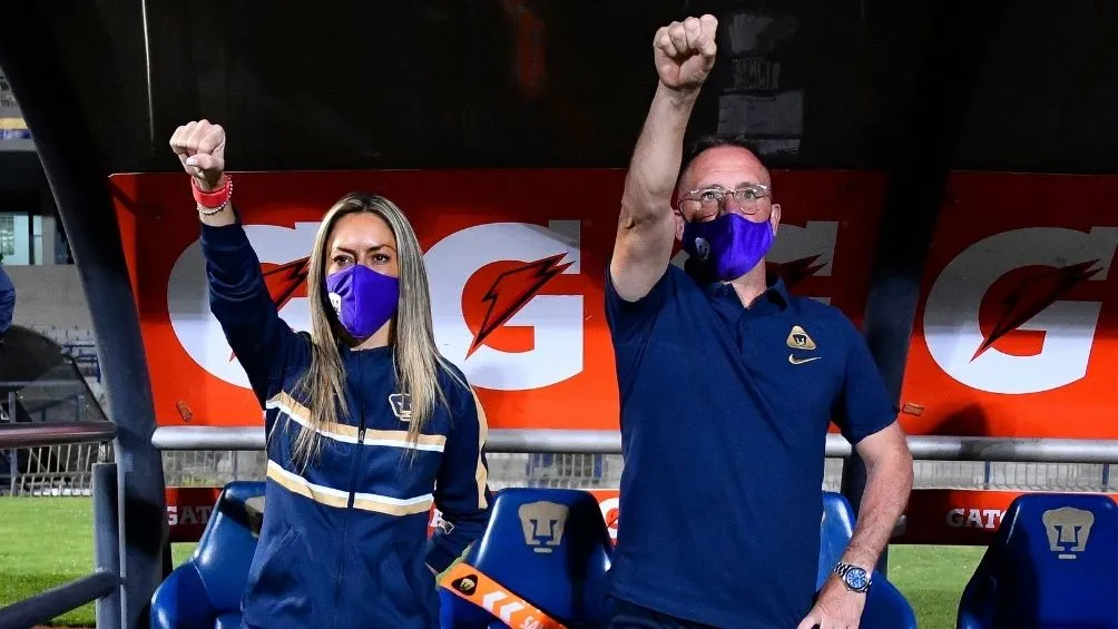 IMAGO7 Dávila y Lillini en la banca