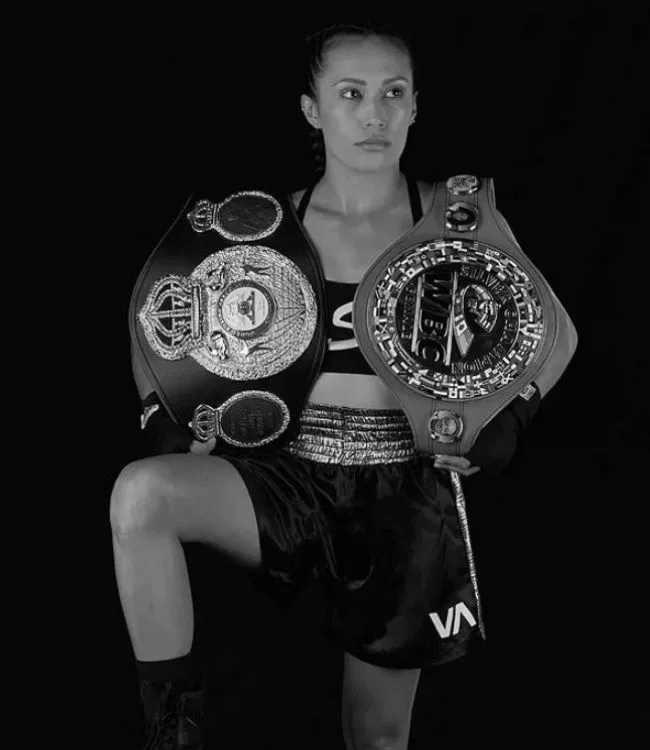 @seniesa_superbad Estrada con sus campeonatos