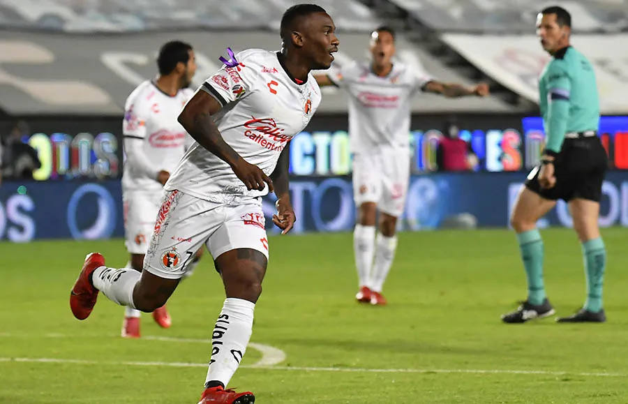 Fabián Castillo abrió el marcador para Xolos