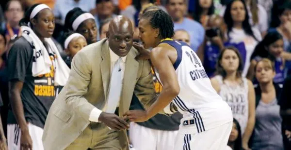 EFE Michael Cooper, en su etapa como entrenador