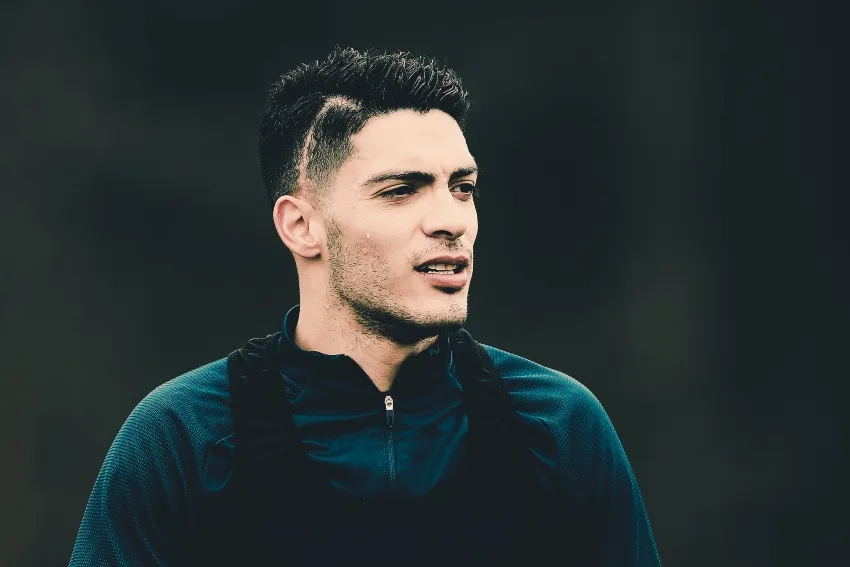 Raúl Jiménez durante un entrenamiento del Wolverhampton