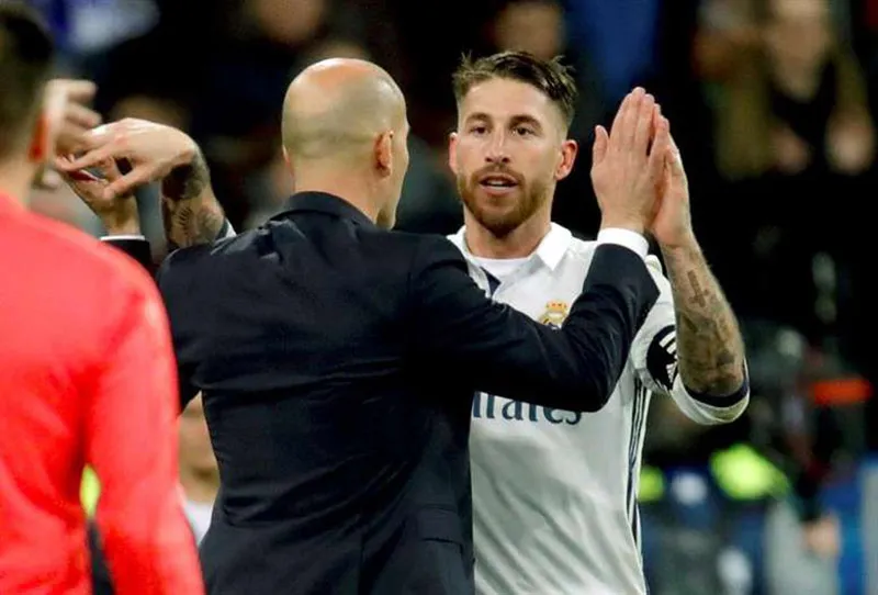 EFE Zidane y Ramos tras una victoria del Real Madrid