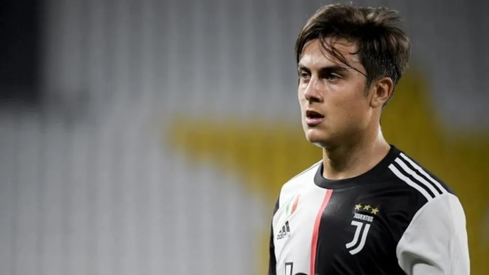 Dybala en un partido con la Juve