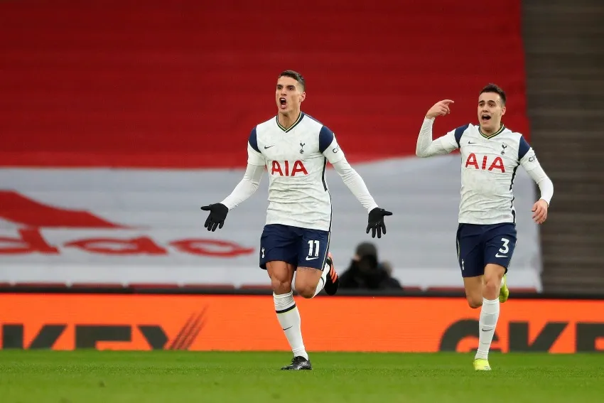 Lamela tras anotar su gol de rabona