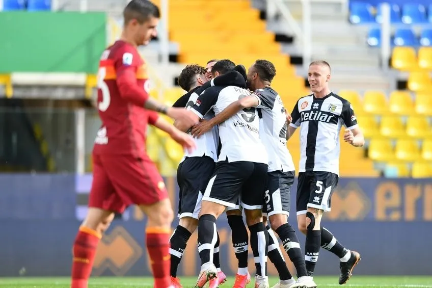 Parma sorprendió a la Roma