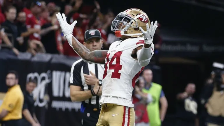 AP Kendrick Bourne en un juego de los 49ers