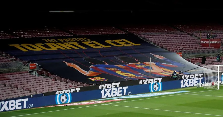 EFE Lona em honor a Messi