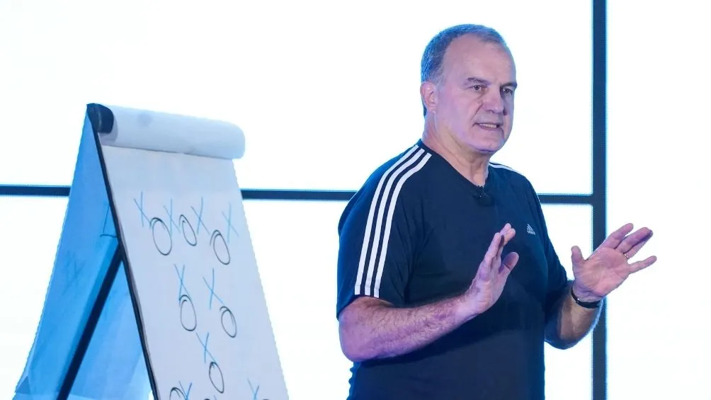 IMAGO7 Marcelo Bielsa durante un evento