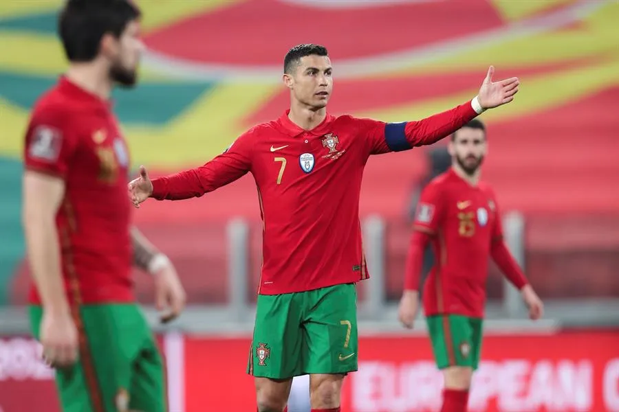 Cristiano Ronaldo no lució contra Azerbaiyán