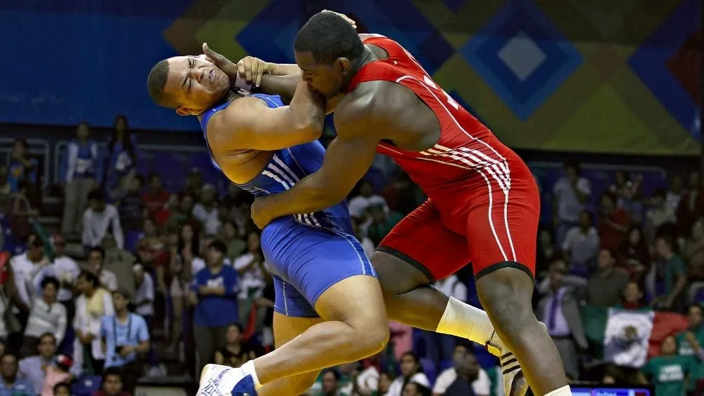 Mijaín López de rojo en una competencia