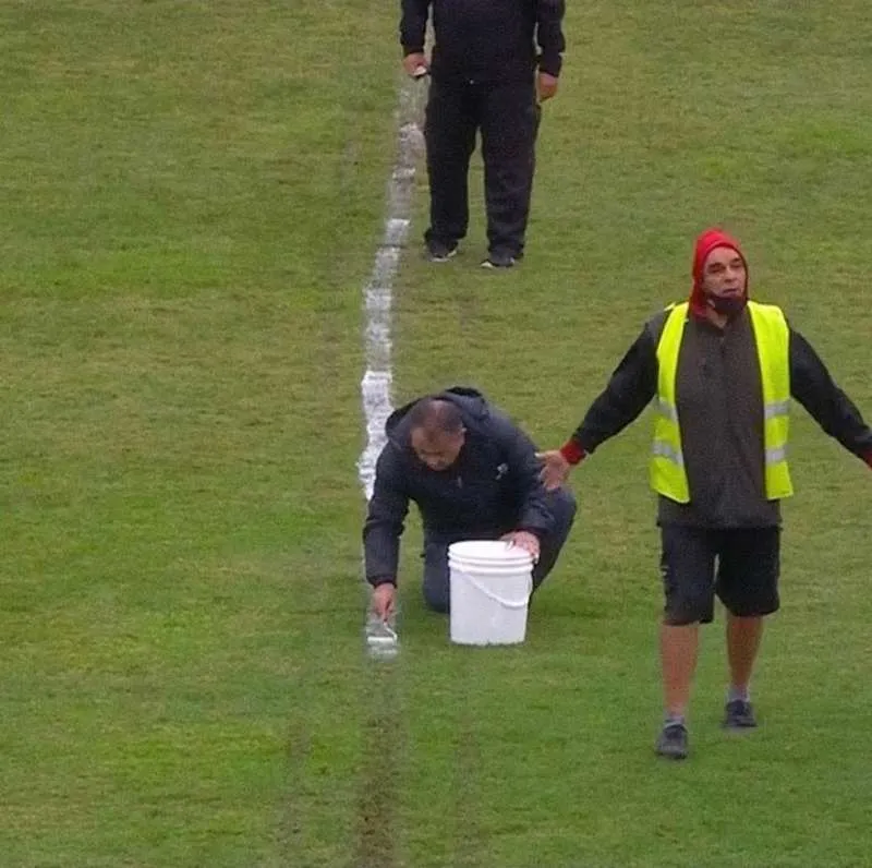 Línea en cancha de Uruguay