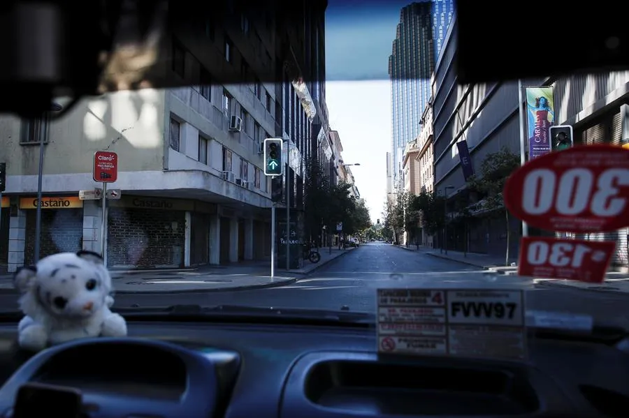 Vista de la cuarentena desde el interior de un auto
