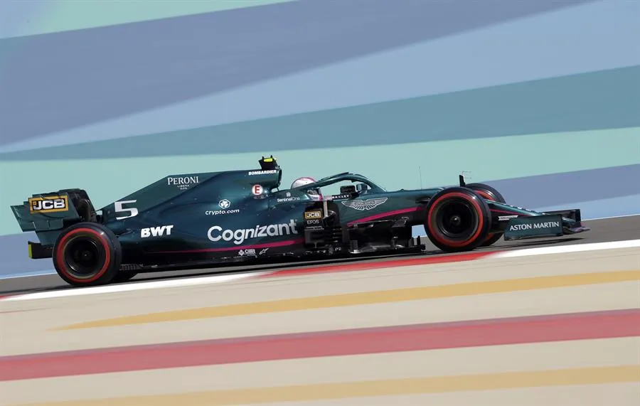 EFE El piloto de Aston Martin en la pista
