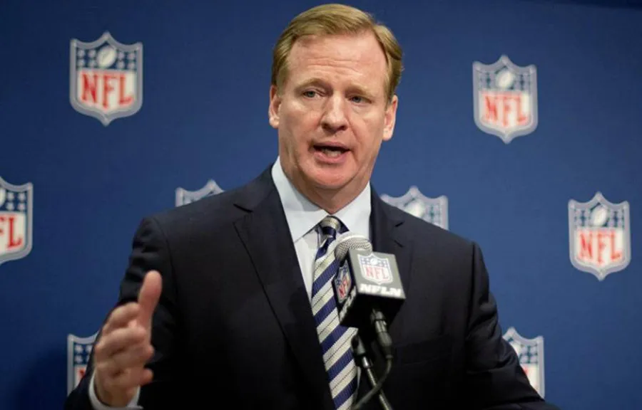 Roger Goodell en conferencia de prensa