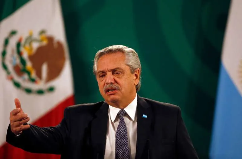 AP Alberto Fernández en México