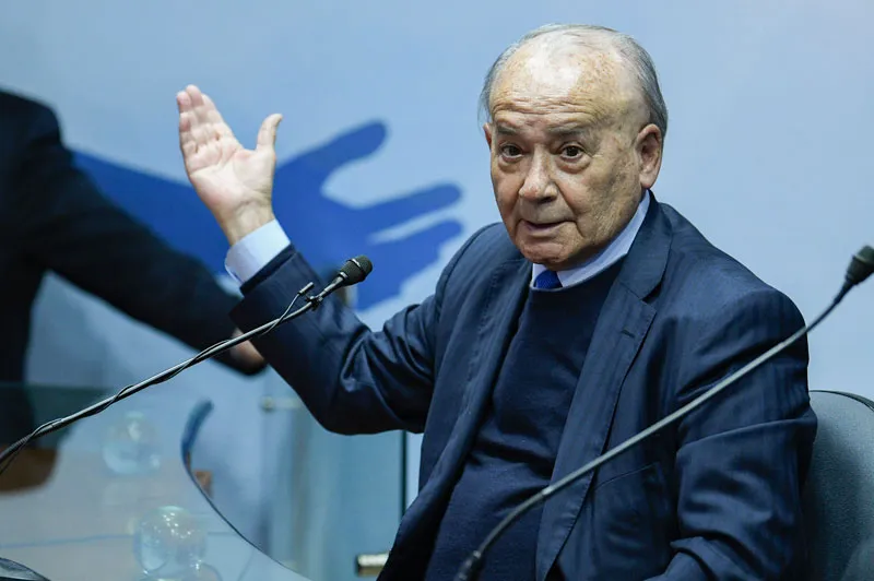 El expresidente celeste, en una conferencia de prensa