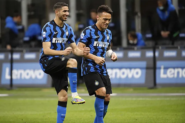 AP El festejo del gol de Lautaro Martínez