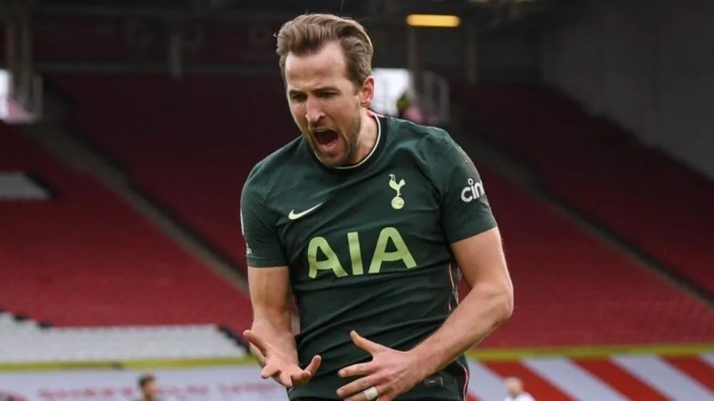 Kane buscaría salir de los Spurs