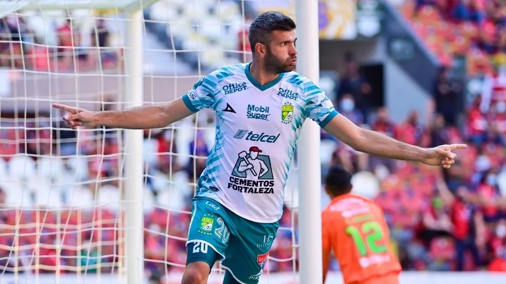 Giglitti marcó dos goles