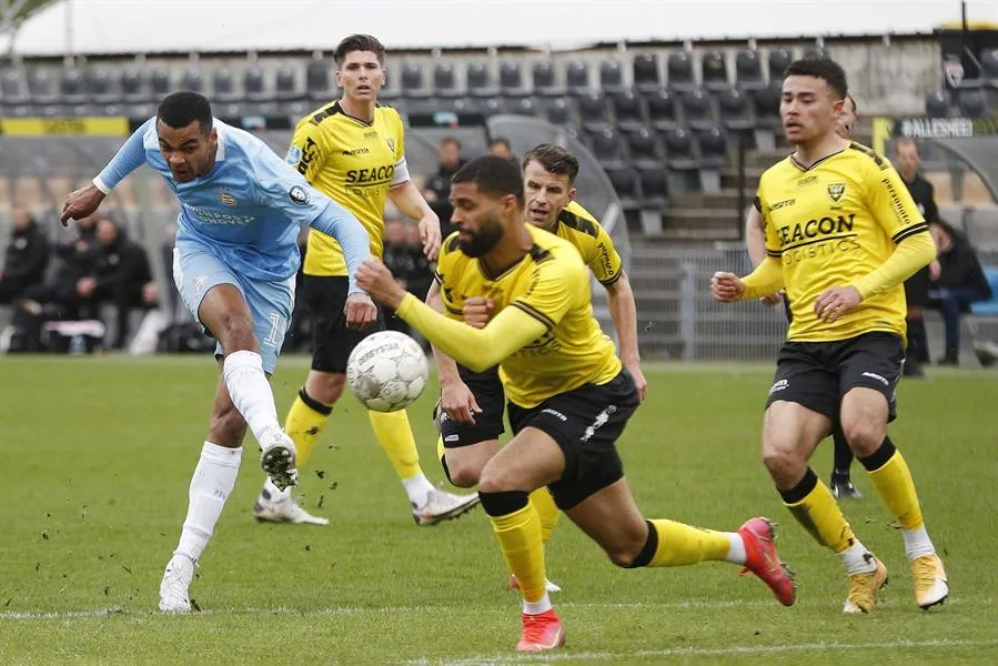 EFE El PSV derrotó al VVV Venlo