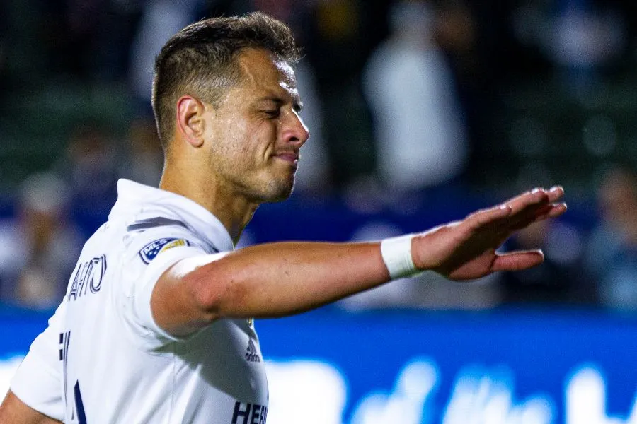 IMAGO7 Javier Hernández en acción con LA Galaxy