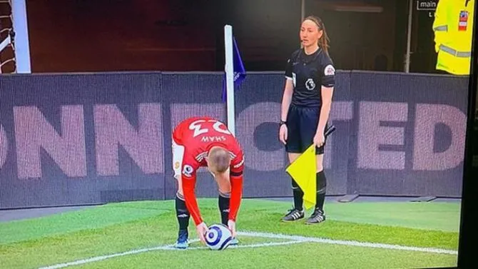 ESPECIAL Sian Massey-Ellis en el Tottenham vs United